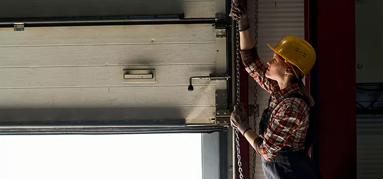 Addressing Common Garage Door Stoppage Issues in Horn Lake, MS