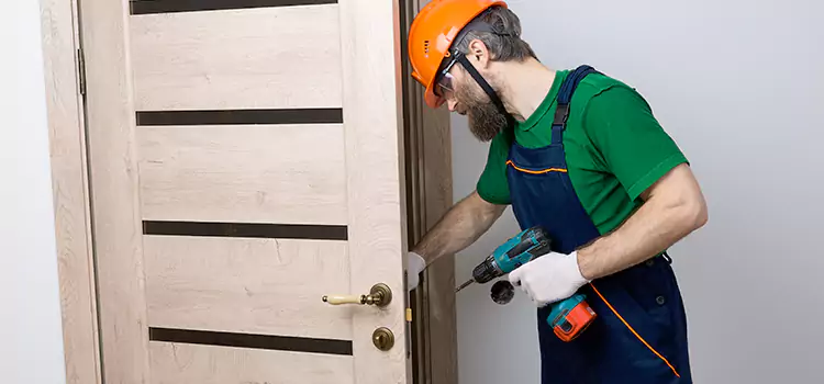 Replace Internal Door Handle with Lock Horn Lake